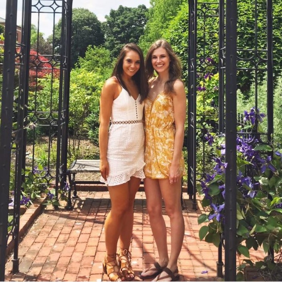 Meet your Posher, Paige - Picture 3 of 4